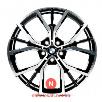 Replica B3010 8x17 5x120 ET25 DIA72.6 BMF