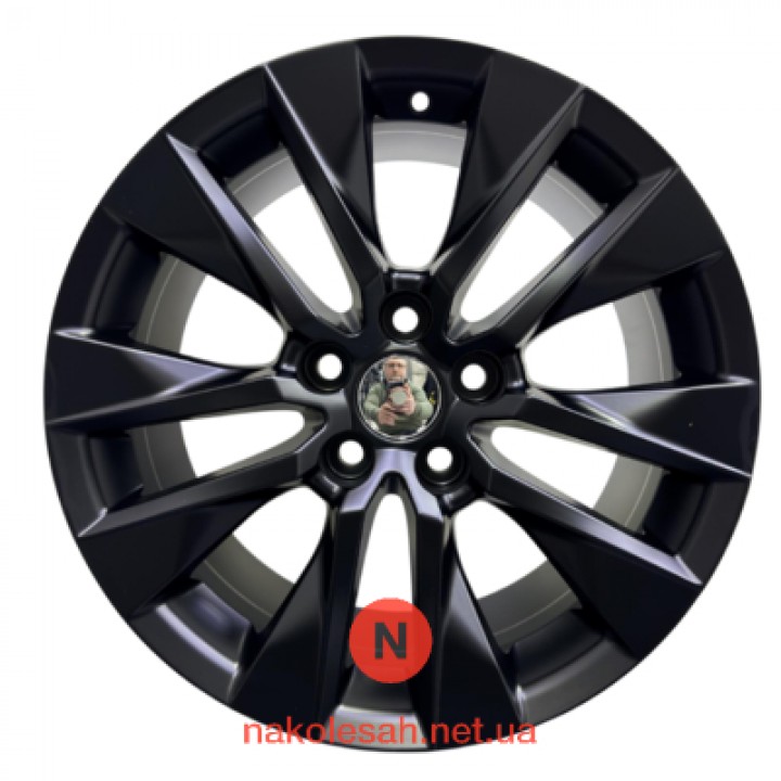 Replica CT-2539 8x17 5x114.3 ET35 DIA60.1 MB